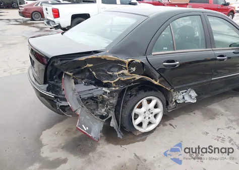 2003 Mercedes-Benz C 240 from USA, damaged, VIN WDBRF61J93E013920